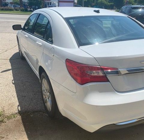 
								2011 CHRYSLER 200 LX4DR SEDAN full									
