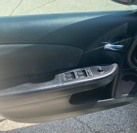 
								2011 CHRYSLER 200 LX4DR SEDAN full									