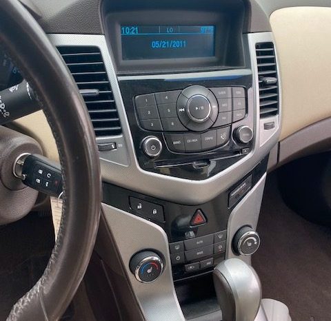 
								2011 CHEVROLET CRUZE full									