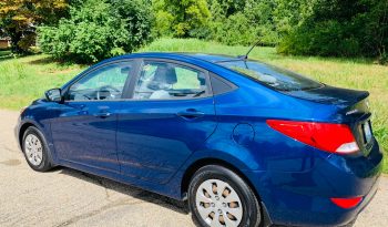 
									2015 HYUNDAI ACCENT full								