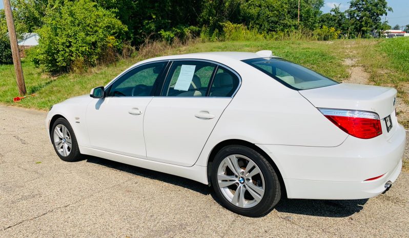 
								2010 BMW 5 SERIES full									