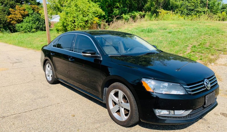 
								2015 VOLKSWAGEN PASSAT full									