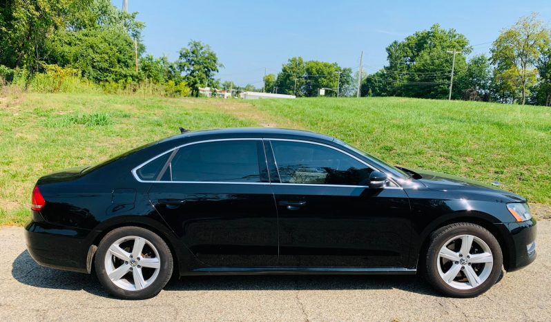 
								2015 VOLKSWAGEN PASSAT full									