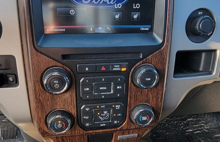 
								2013 FORD F150 LARIAT full									