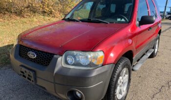 
									2006 FORD ESCAPE full								