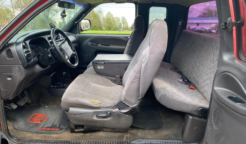 
								2001 DODGE RAM 1500 full									