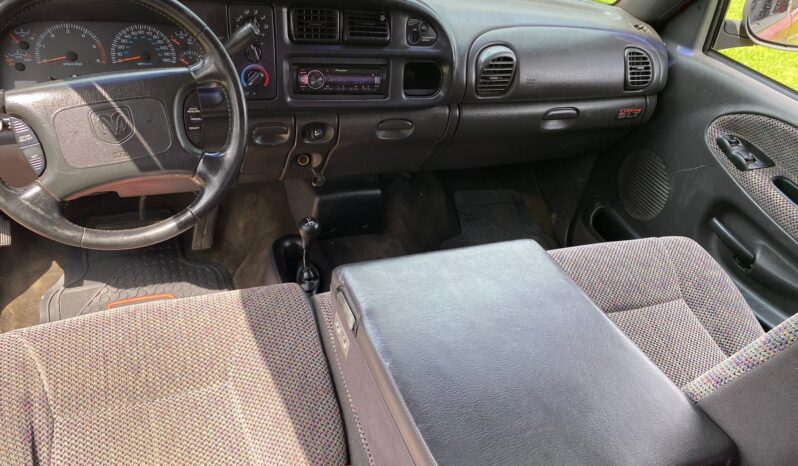 
								2001 DODGE RAM 1500 full									